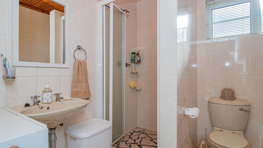 4 Bedroom Property for Sale in Franskraal Western Cape